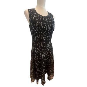 TOMMY HILLFIGER BLACK AND SILVER LACE HALTER DRESS WOMENS SIZE 8